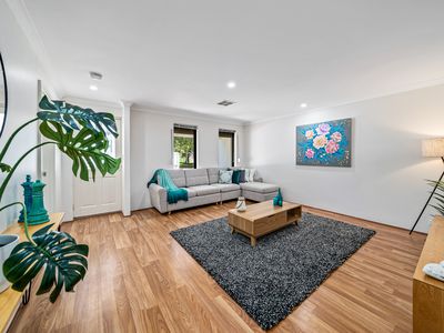 15 Harrington Avenue, Tapping