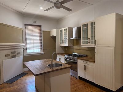 82 Mitchell Street, Parkes