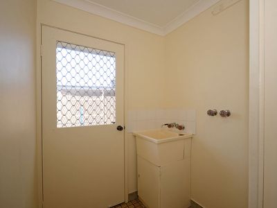 2 / 85 Miller Street, Urangan