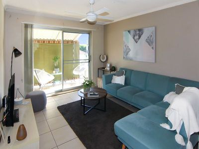 10 / 15 Lake Street, Forster