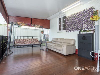 77 Deodar St, Inala