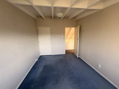 F / 229 Highgate, Roslyn