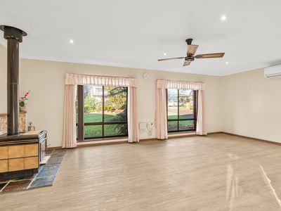 19 Woorin Close, Bomaderry