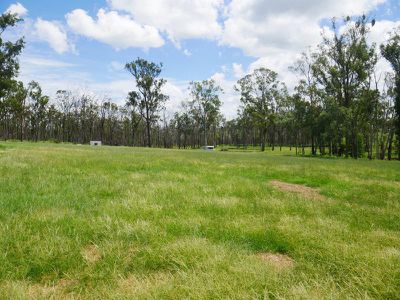 22 / Locke Lane, Nanango