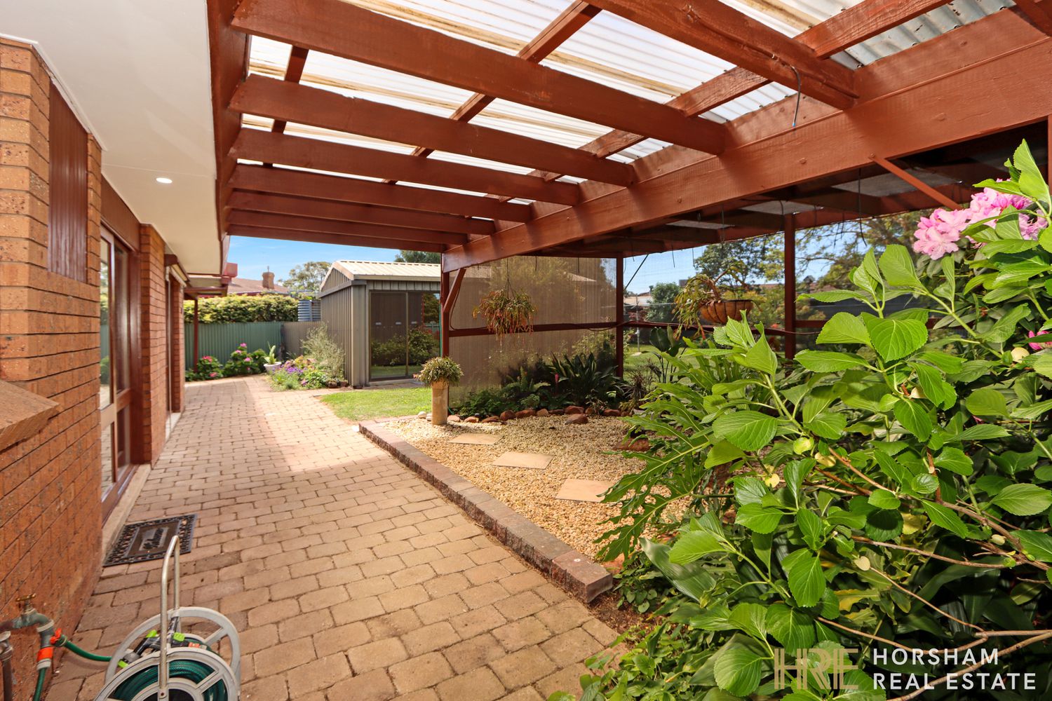 1 Hoskin Court, Horsham