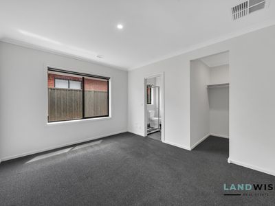 5 Pechora Street, Truganina