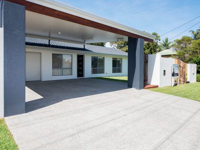95 Palm Drive, Mooloolaba