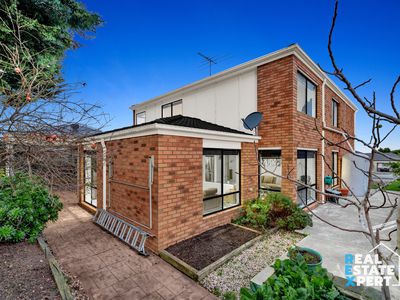 106 Robinswood Parade, Narre Warren South