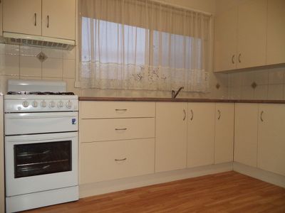 10 Canadian Parade, Corio