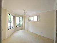 9 Pamela Place, Kenmore