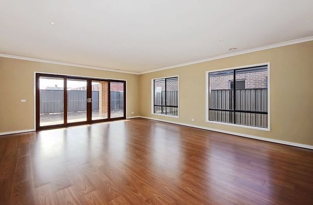 18318 Saltbush Crescent, Craigieburn