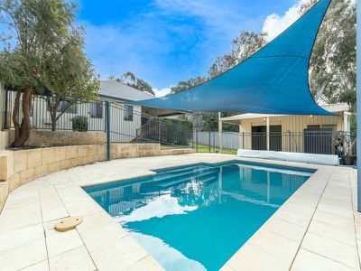 7 Verona Cres, Falcon