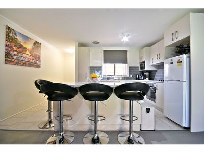 4 / 10 Sturt Circle, Dubbo