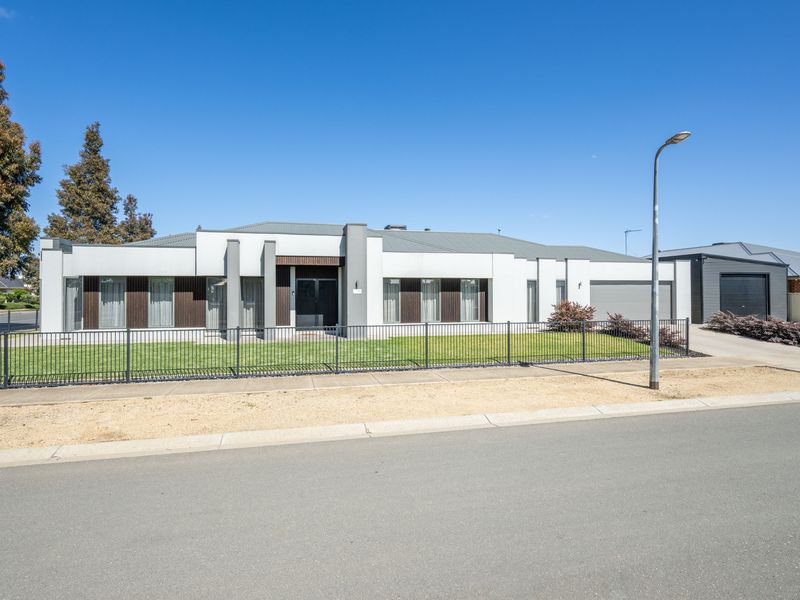 100 Sanctuary Drive, Kialla