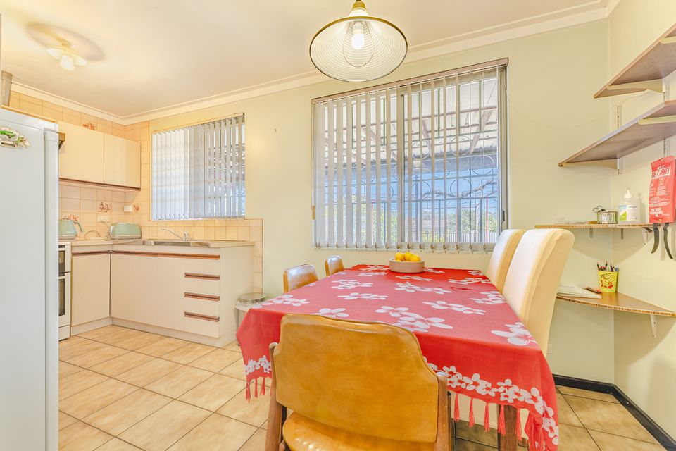 12 Adamson Rd, Parmelia