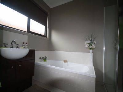 2 / 60A Dodgin Street, Wynyard