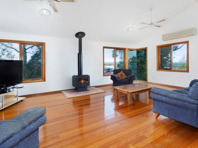 62 Edgeworth Avenue, Kanahooka