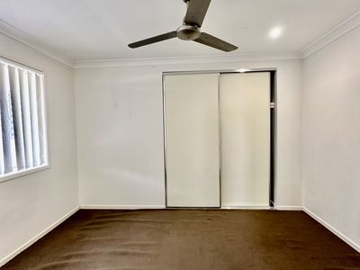 18 Littleford Cct, Bundamba