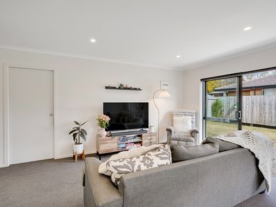 2 / 11 Forster Avenue, Hillcrest