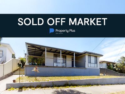 18 Specimen Hill Road, Golden Square