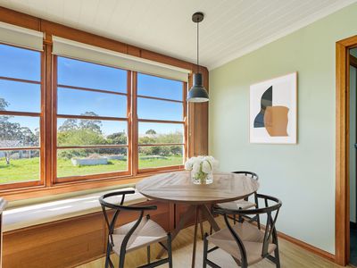 8 Beach Road, Middleton