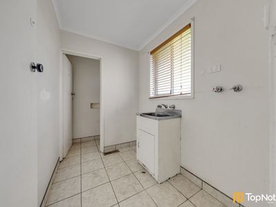 19 Crockett
AVE, Craigieburn