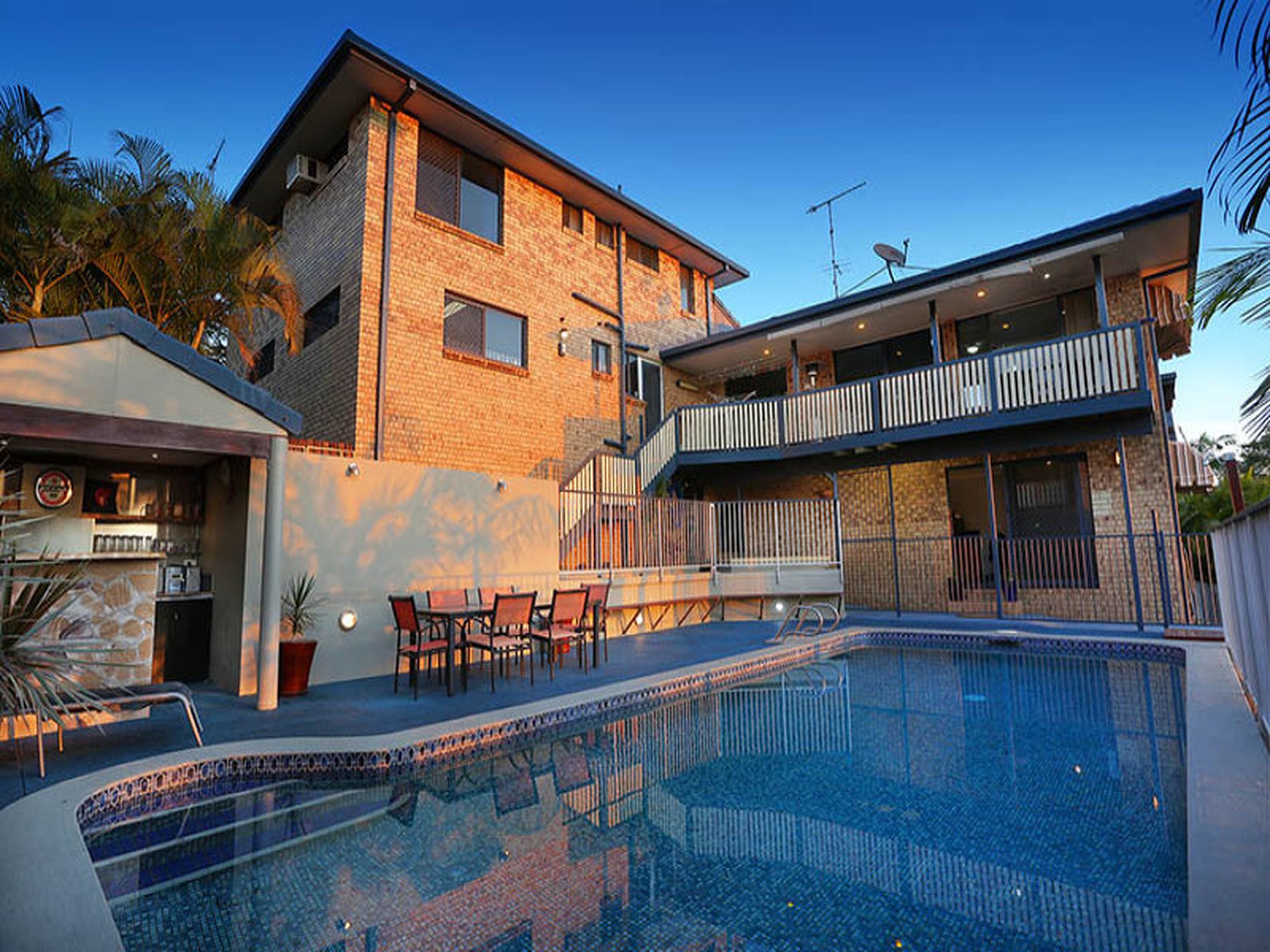 9 Pileena Street, Banora Point