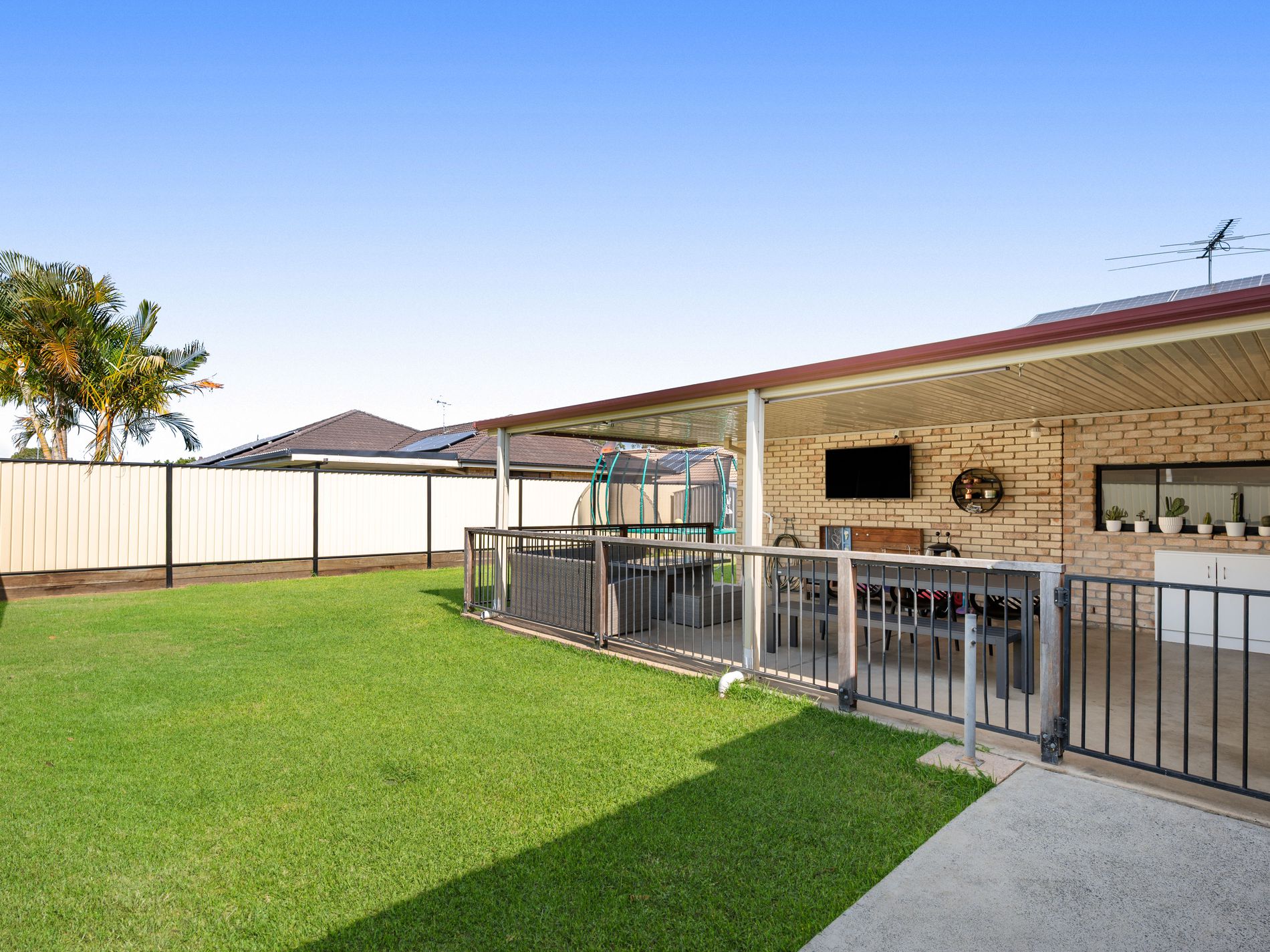 8 Lake Cootharaba Place, Logan Reserve