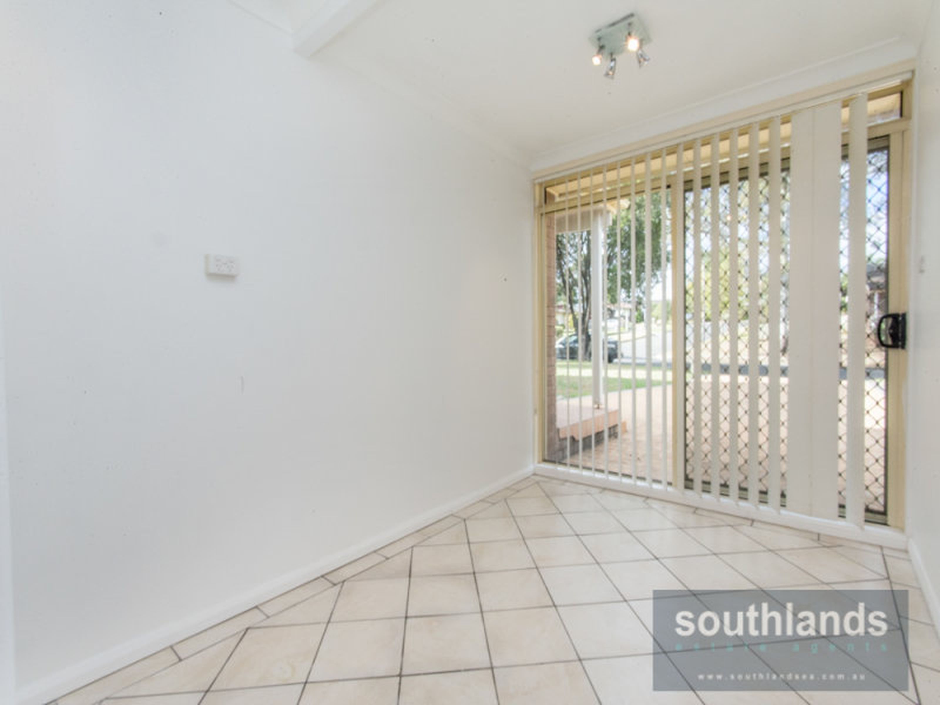 9 Lowanna Drive, SOUTH PENRITH