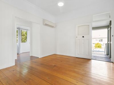 6 VERNON STREET, Nambour