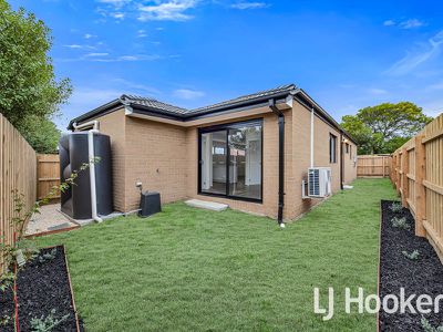 2 / 36 Chomley Street, Cranbourne