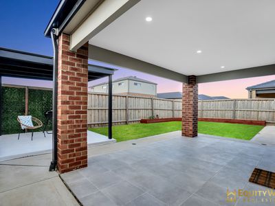 21 Perceval Place, Mambourin