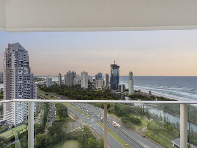 152 / 2 Admiralty Drive, Paradise Waters