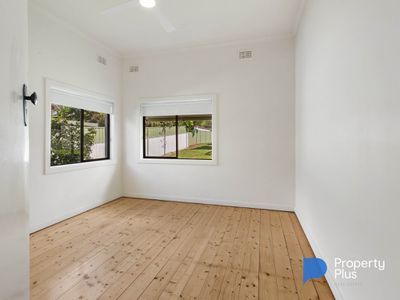 8 Hunter Street, Golden Square