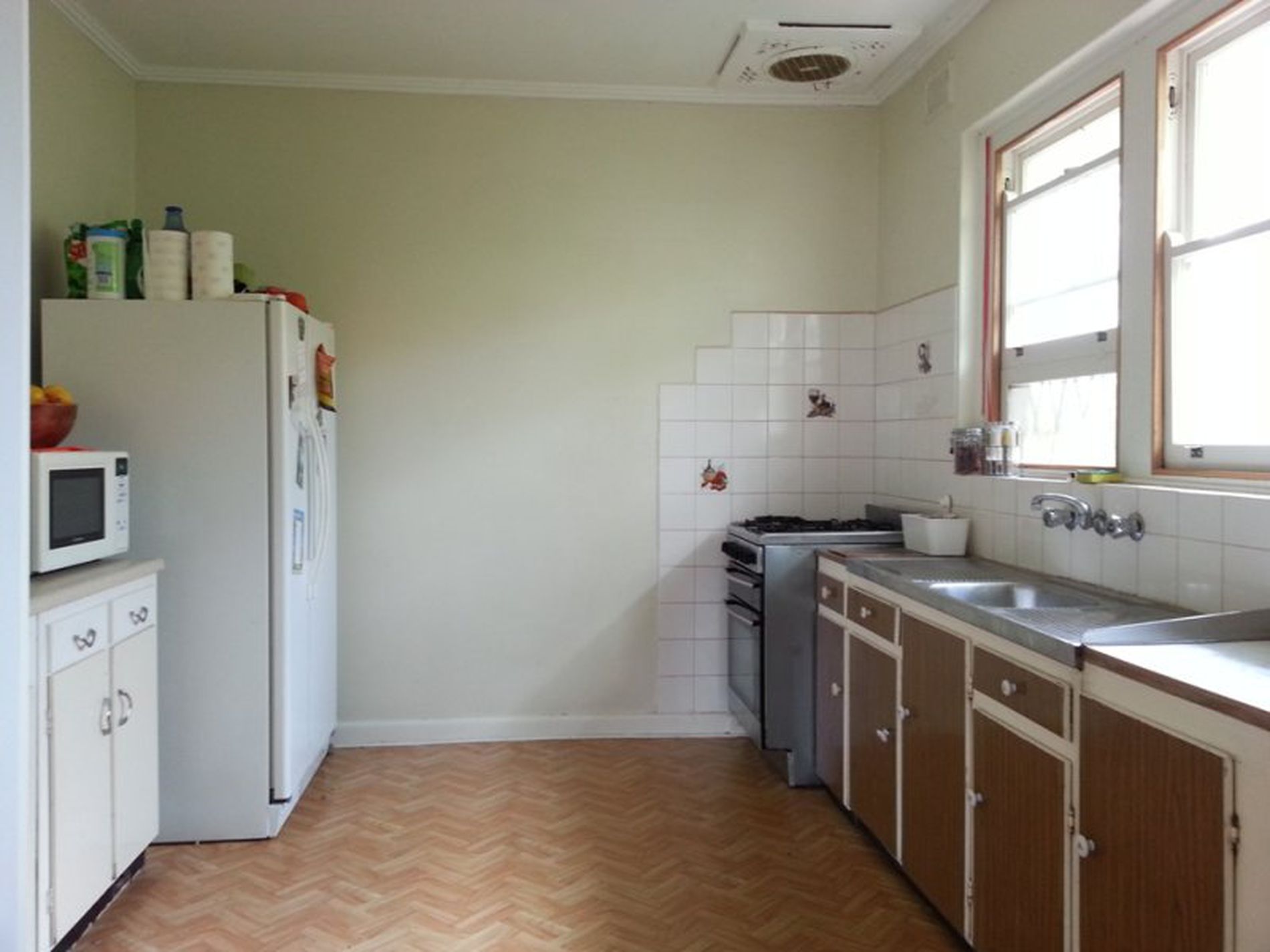 60 Spring Street, North Plympton