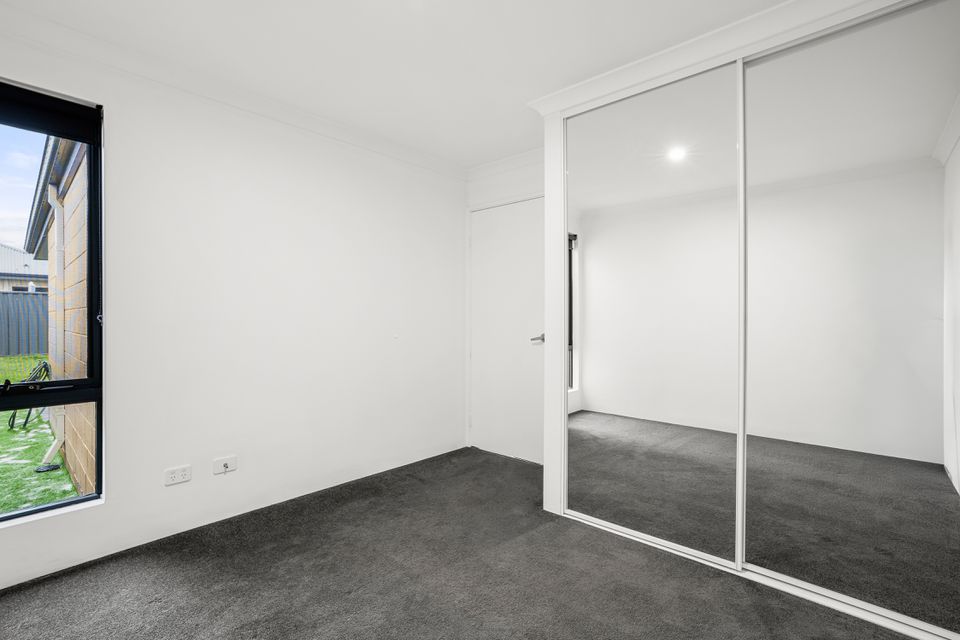 25 Wallarah Cct, Baldivis