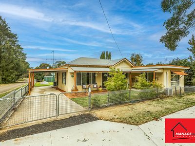 14 LEAKE STREET, Bowning