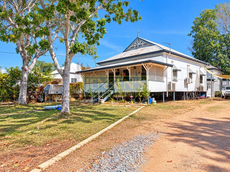 26 Rutherford , Charters Towers City