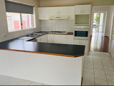 7 Amity Way, Cranbourne West