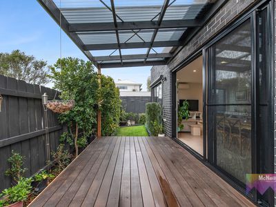 2 / 9 Seaton Road, Mornington