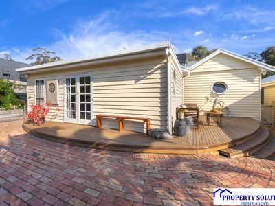 102 Herbert Street, Mornington