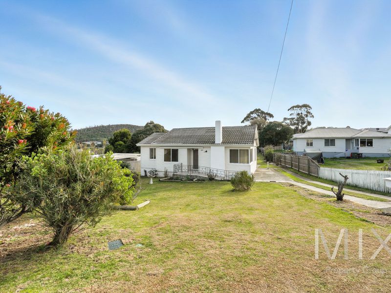 24 Heemskirk Street, Warrane