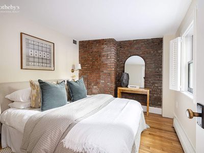 555 Hudson Street, New York, NY 10014, International