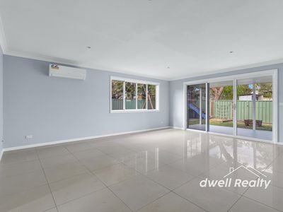 4 DEANE STREET, St Georges Basin