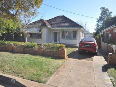 37 Crown Street, Dubbo