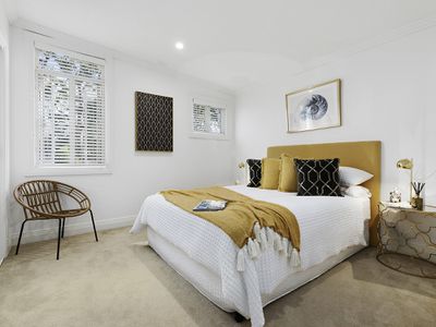 22 Lakeside Drive, Peregian Springs