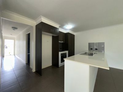 2 / 28 Velox Circuit, Upper Coomera