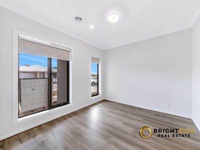 37 Dalhalla Circuit, Clyde North