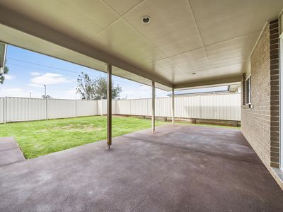 7 Grandslam Street, Glenvale