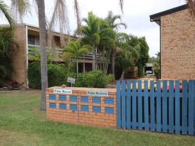 3 / 3 King Street, Urangan